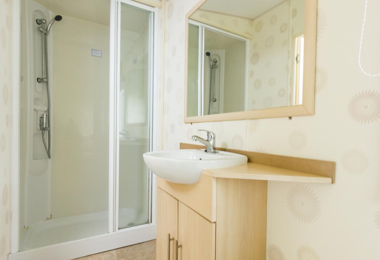 Orchards Holiday Park Cowes  Room photo